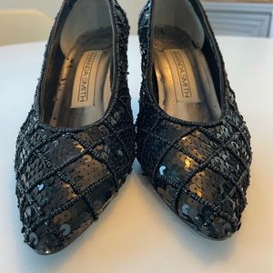 Amanda Smith fully sequined heels that are fun and beautiful. Size 6.5 3” heel